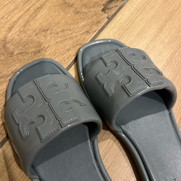 Tory Burch Slide Sandals - Picture 2 of 6